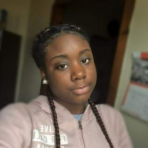 Meet your Posher, Seona